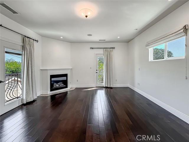 Detail Gallery Image 32 of 58 For 5960 Balcom, Encino,  CA 91316 - 4 Beds | 4 Baths