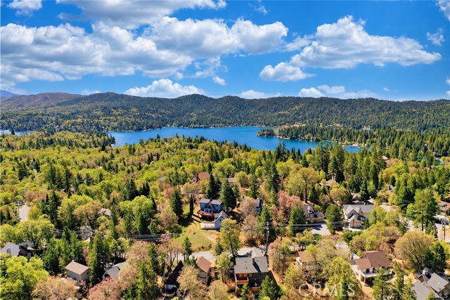 27847 St Bernard, Lake Arrowhead, CA 92352