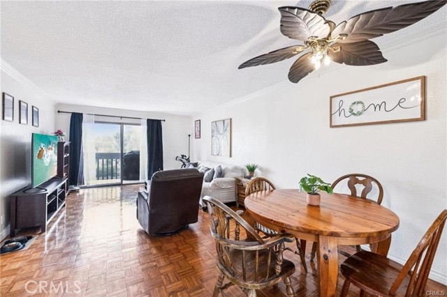 Detail Gallery Image 4 of 27 For 1610 Neil Armstrong St #313,  Montebello,  CA 90640 - 1 Beds | 1 Baths