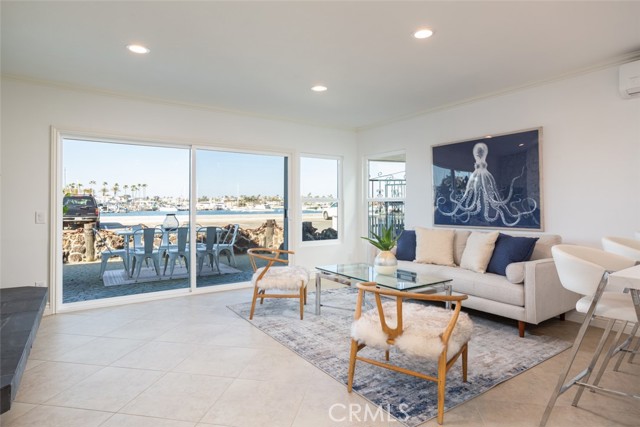 Detail Gallery Image 15 of 54 For 1809 West Bay Ave, Newport Beach,  CA 92663 - 4 Beds | 4 Baths