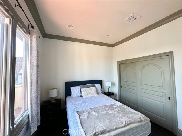 Detail Gallery Image 21 of 31 For 108 S El Molino Ave #302,  Pasadena,  CA 91101 - 3 Beds | 2/1 Baths