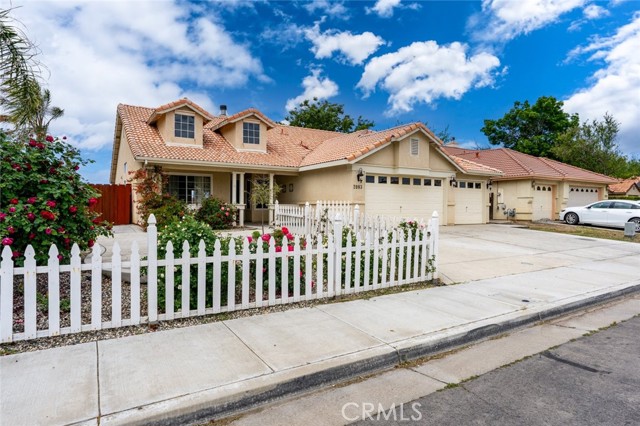 2083 Hastings Drive, Los Banos CA: https://media.crmls.org/medias/b60e1e2a-76ce-40d2-a3e8-99e93ed6e8bd.jpg