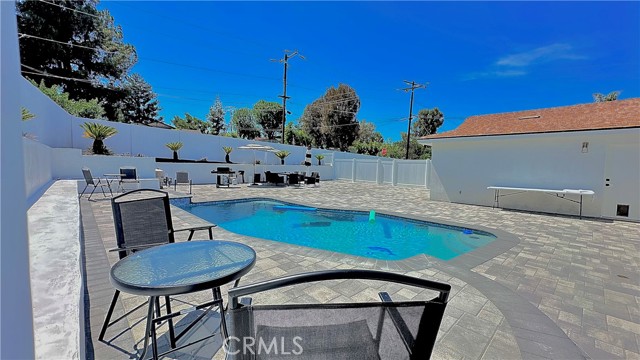 7401 Liberty Avenue, Corona CA: https://media.crmls.org/medias/b60e2e38-67bb-4a6a-bdbd-6c3310874c20.jpg