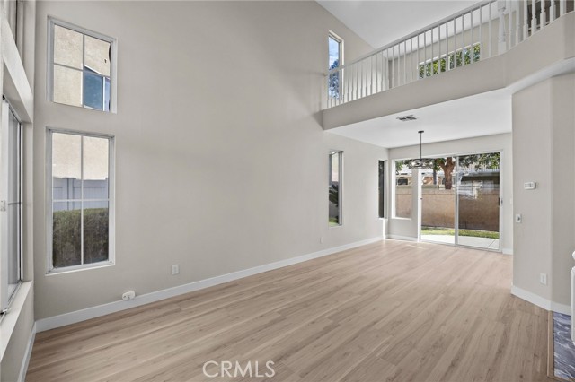 Detail Gallery Image 3 of 32 For 929 Mesa Alta Cir, Corona,  CA 92879 - 3 Beds | 2/1 Baths