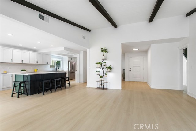 7231 Siena Avenue, Westminster CA: https://media.crmls.org/medias/b60ebfee-b604-4eb2-a3e7-f30c2793bd2b.jpg