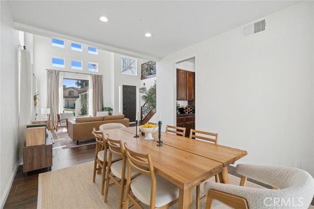 Detail Gallery Image 7 of 32 For 2121 Thyme, Corona,  CA 92879 - 4 Beds | 2/1 Baths