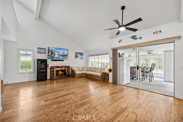 24805 Morning Mist Drive, Moreno Valley CA: https://media.crmls.org/medias/b60fce74-b873-4116-867e-a0a67fad0ff7.jpg