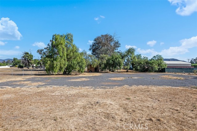 33075 Grand Avenue, Winchester CA: https://media.crmls.org/medias/b60fdf75-4e60-4aa4-8e6f-d8a5ad8b29a5.jpg