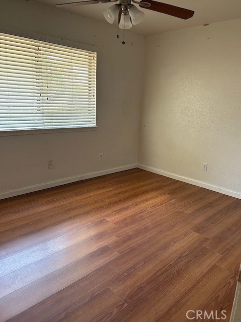 7427 Oxford Avenue, Hesperia CA: https://media.crmls.org/medias/b61058e9-3e84-4a06-a4ee-fd8753283d11.jpg