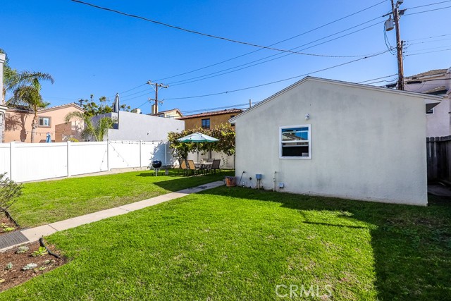 Detail Gallery Image 23 of 29 For 520 12th St, Huntington Beach,  CA 92648 - 2 Beds | 1 Baths