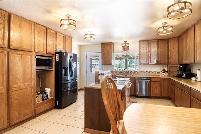 REAR HOUSE KITCHEN