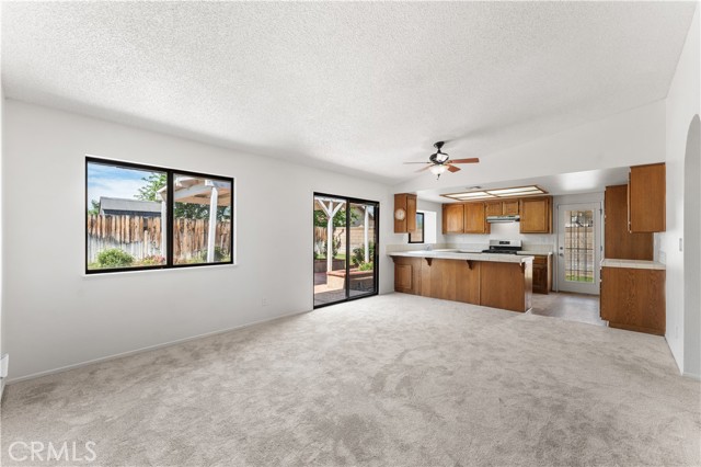 Detail Gallery Image 12 of 38 For 38027 Raintree, Palmdale,  CA 93552 - 3 Beds | 2 Baths