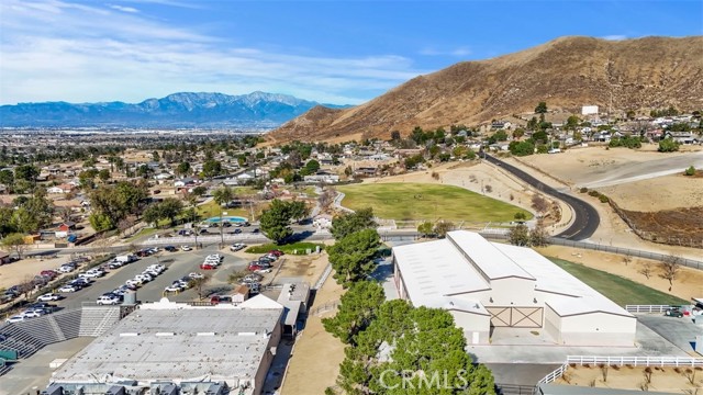 4110 Crestview Drive, Norco CA: https://media.crmls.org/medias/b611ad55-6e00-41d7-868f-cf3d1662dee4.jpg