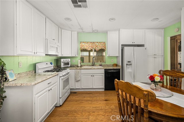 Detail Gallery Image 11 of 36 For 5200 Irvine Bld #360,  Irvine,  CA 92620 - 2 Beds | 2 Baths