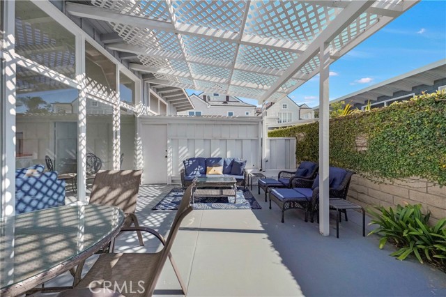 Detail Gallery Image 23 of 45 For 432 Seville Ave, Newport Beach,  CA 92661 - 3 Beds | 2 Baths