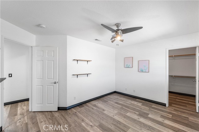 3429 Gemstone Avenue, Rosamond CA: https://media.crmls.org/medias/b613c4ff-c11d-498a-8ec5-49956b7bea47.jpg