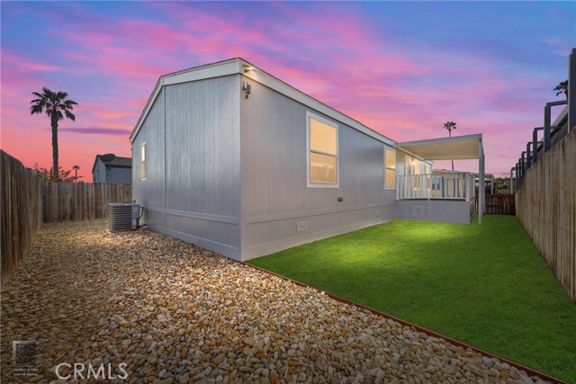 Detail Gallery Image 2 of 36 For 256 Mary Kay Ln, Bakersfield,  CA 93308 - 3 Beds | 2 Baths