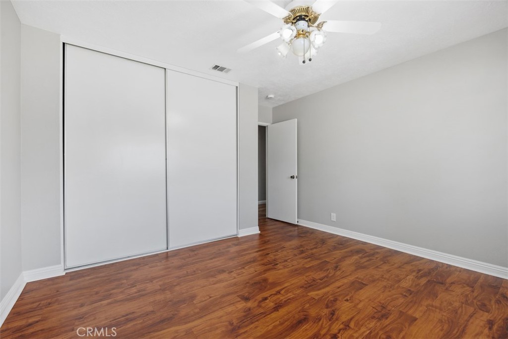 1075 La Reina - photo 15