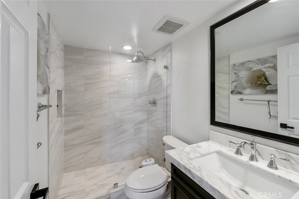 MLS #OC25237123 image #22