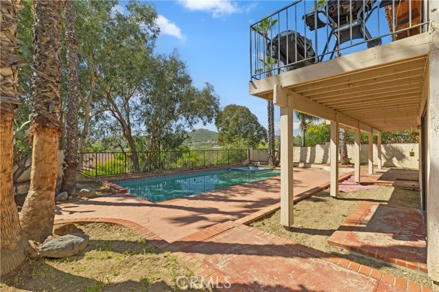 Detail Gallery Image 30 of 42 For 30619 Early Round Dr, Canyon Lake,  CA 92587 - 3 Beds | 2/1 Baths