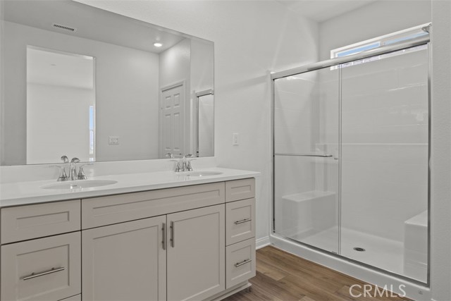 27354 Dunite Drive, Perris CA: https://media.crmls.org/medias/b61636e1-607d-46d9-9423-d9639b22fb8b.jpg