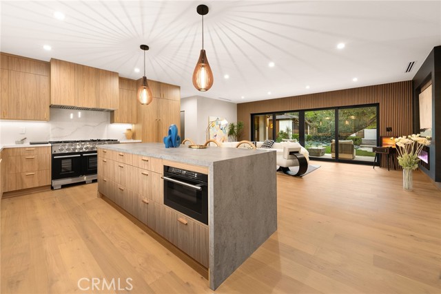 Image 32 of 75 For 775 Linda Vista