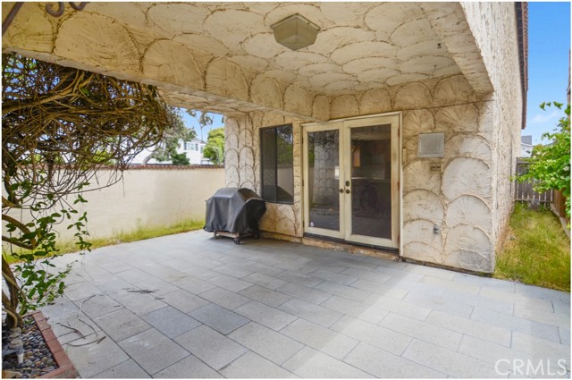 627 19th Street, Huntington Beach CA: https://media.crmls.org/medias/b616ba38-e640-4d49-b206-47a6cb144449.jpg