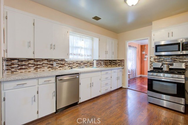 Detail Gallery Image 23 of 40 For 651 E 21st, Merced,  CA 95340 - 2 Beds | 2 Baths