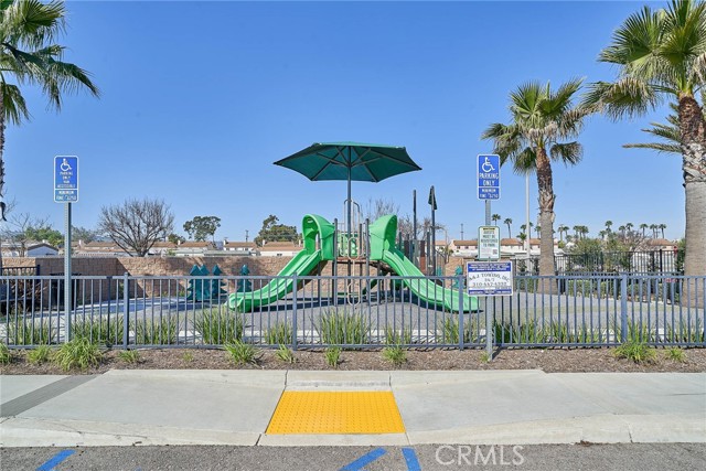 Detail Gallery Image 38 of 41 For 1202 Clipper Ln, Harbor City,  CA 90710 - 4 Beds | 3 Baths