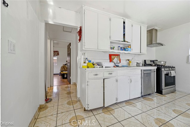 Detail Gallery Image 24 of 39 For 1054 W 24th, Merced,  CA 95340 - 3 Beds | 1 Baths