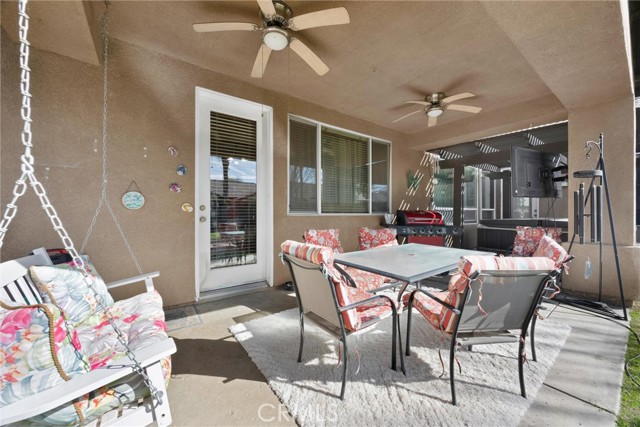 11113 Cypress Falls Avenue, Bakersfield CA: https://media.crmls.org/medias/b619e36f-87fa-4ee2-8eb0-297ca3d27378.jpg