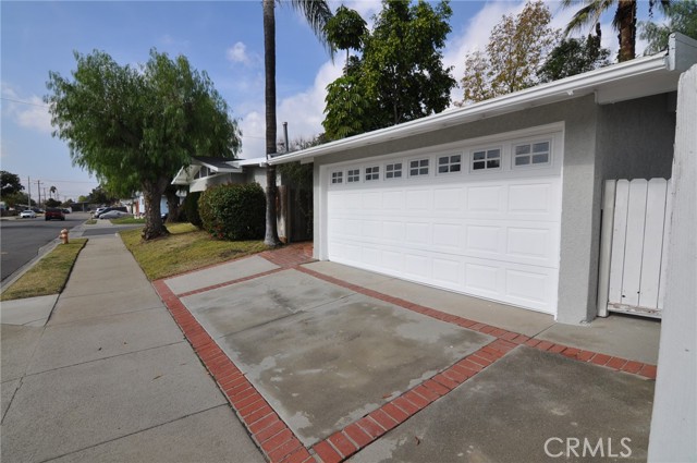 2 car detached garage