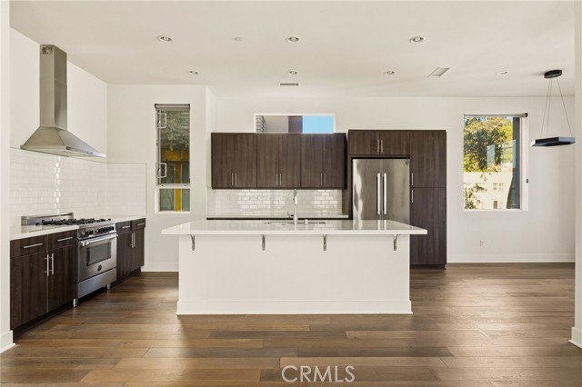 Detail Gallery Image 5 of 25 For 2201 Tom Mix, Silver Lake Los Angeles,  CA 90026 - 2 Beds | 2/1 Baths