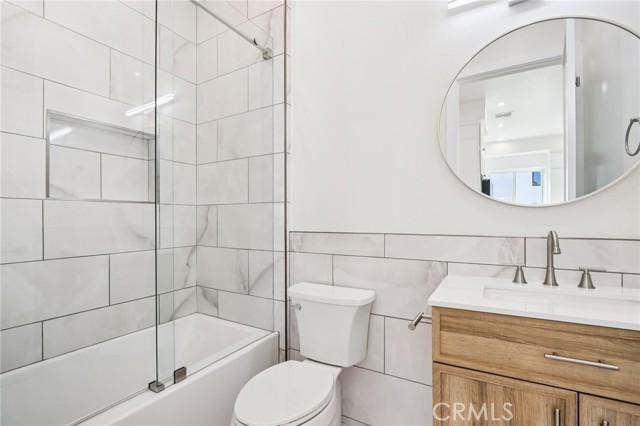 Detail Gallery Image 46 of 51 For 14931 Vose St, Van Nuys,  CA 91405 - 7 Beds | 6/1 Baths