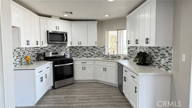 Detail Gallery Image 12 of 31 For 10079 Chisholm, Cherry Valley,  CA 92223 - 2 Beds | 2 Baths
