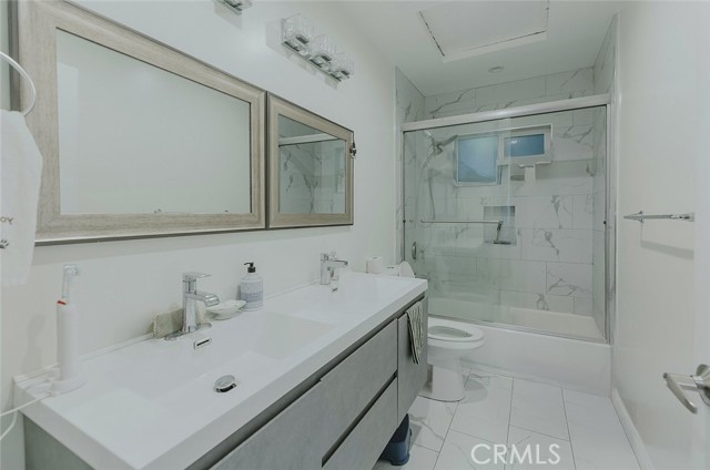 Detail Gallery Image 29 of 32 For 15439 Hart St, Van Nuys,  CA 91406 - 2 Beds | 2 Baths