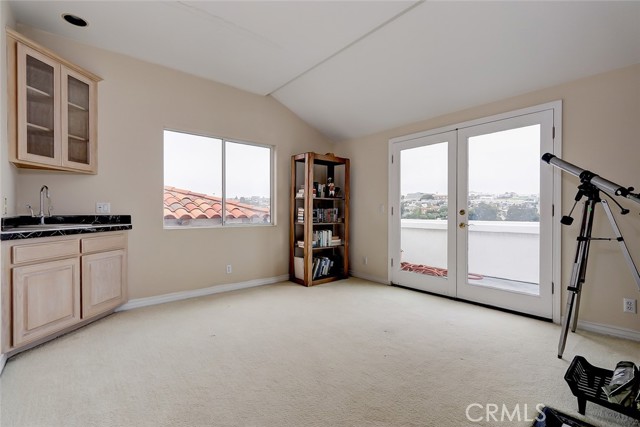 1936 Loma Drive, Hermosa Beach, California 90254, 3 Bedrooms Bedrooms, ,3 BathroomsBathrooms,Residential,Sold,Loma,SB21238629