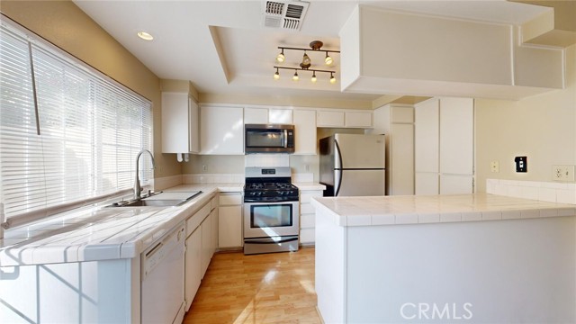 Detail Gallery Image 17 of 40 For 1077 Santo Antonio Dr #68,  Colton,  CA 92324 - 2 Beds | 1/1 Baths