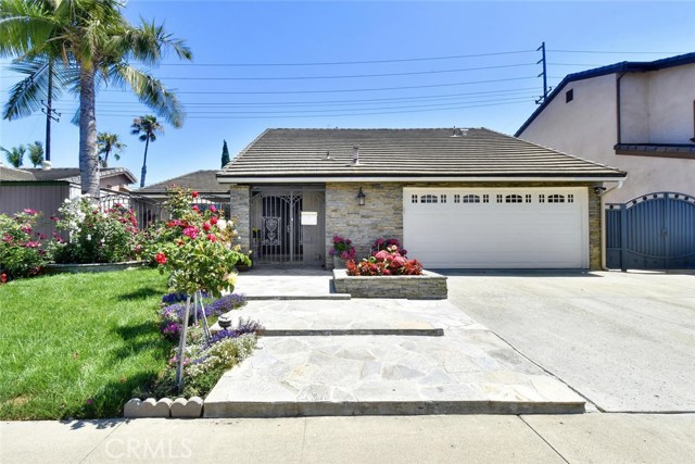 9388 Warbler Ave, Fountain Valley, CA 92708