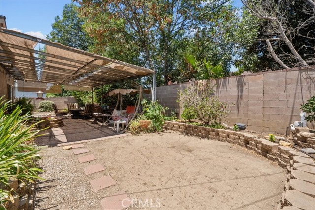 21041 Lanark Street, Canoga Park CA: https://media.crmls.org/medias/b61fa5e4-a3a5-474c-a10b-f9332b013842.jpg