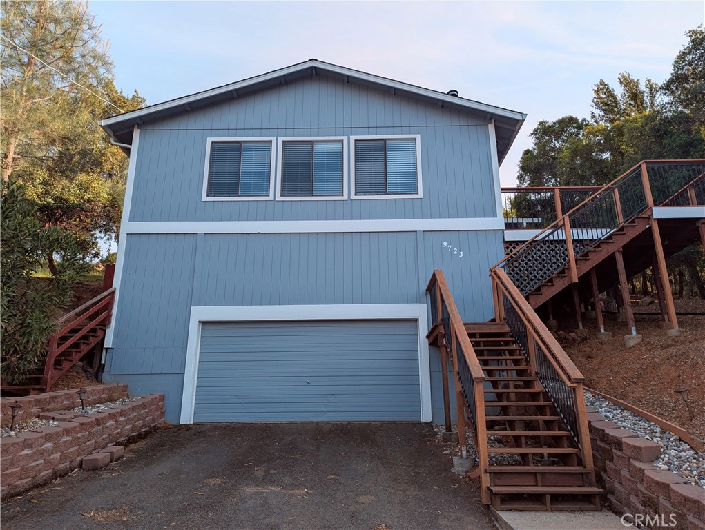9723 Fairway Drive