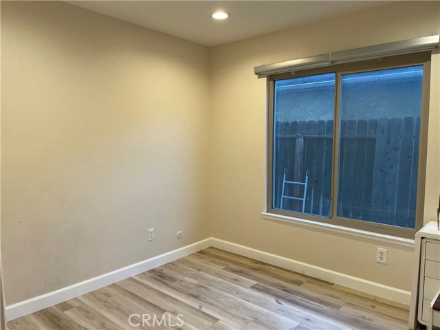 Detail Gallery Image 11 of 20 For 2059 Seaview Dr, Fullerton,  CA 92833 - 4 Beds | 2 Baths