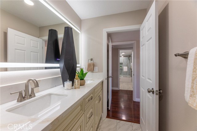 Detail Gallery Image 17 of 46 For 3530 Elm Ave #112,  Long Beach,  CA 90755 - 2 Beds | 2 Baths