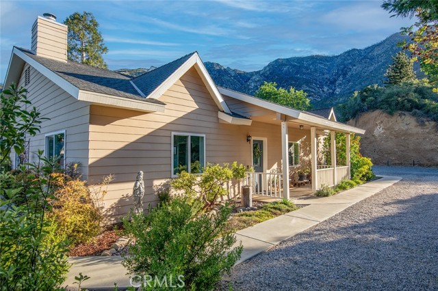 Image 21 of 64 For 38736 Oak Glen Road