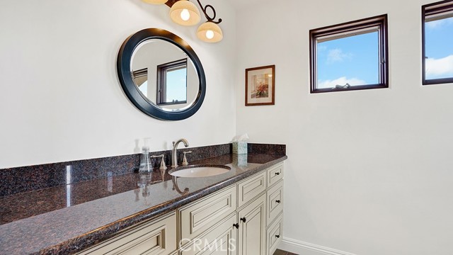 1699 Calle De Los Alamos, San Clemente CA: https://media.crmls.org/medias/b6229916-3ecf-4cee-99bd-57a666b8f34a.jpg
