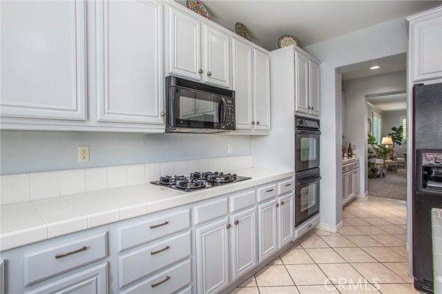Detail Gallery Image 16 of 52 For 13393 Redwood Dr, Rancho Cucamonga,  CA 91739 - 5 Beds | 4 Baths