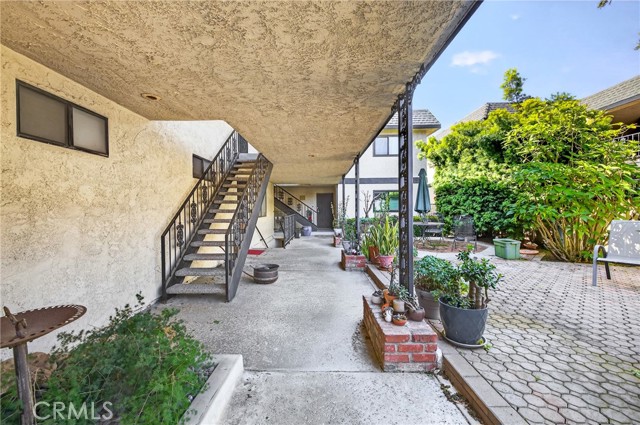 Detail Gallery Image 4 of 29 For 2115 Ohio, Signal Hill,  CA 90755 - 2 Beds | 2 Baths