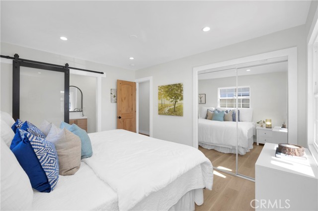 Image 28 of 53 For 8326 Fontainbleau Way