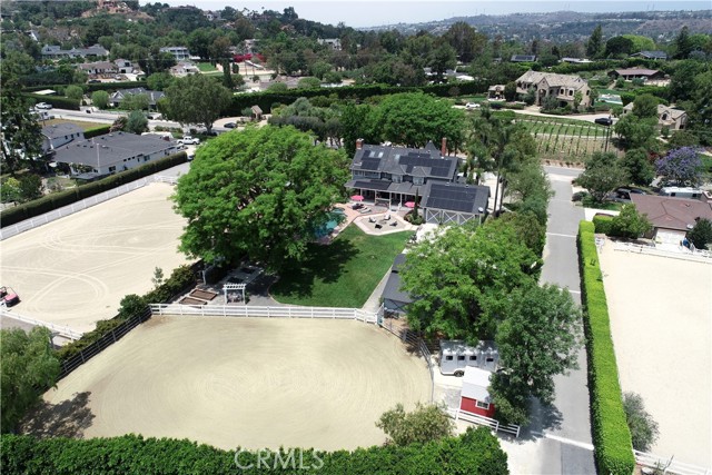 10762 Meads, Orange CA: https://media.crmls.org/medias/b6255bf7-5e03-4c69-94d6-b63d4f03a9ef.jpg