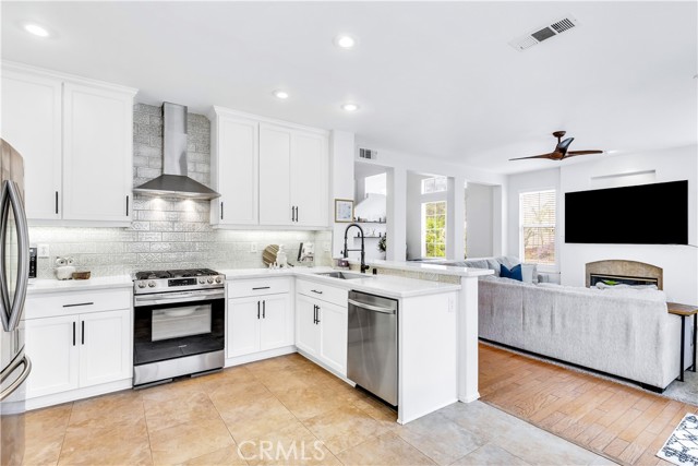 64 Vista del Valle, Aliso Viejo CA: https://media.crmls.org/medias/b6260b0a-3fef-4653-a42f-65165189f8d9.jpg